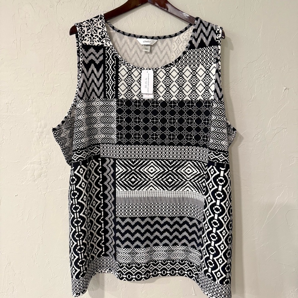 CJ Banks-Tank Top-Black/White Geometric Pattern-Textured-Stretchy-Size 3X-NWT